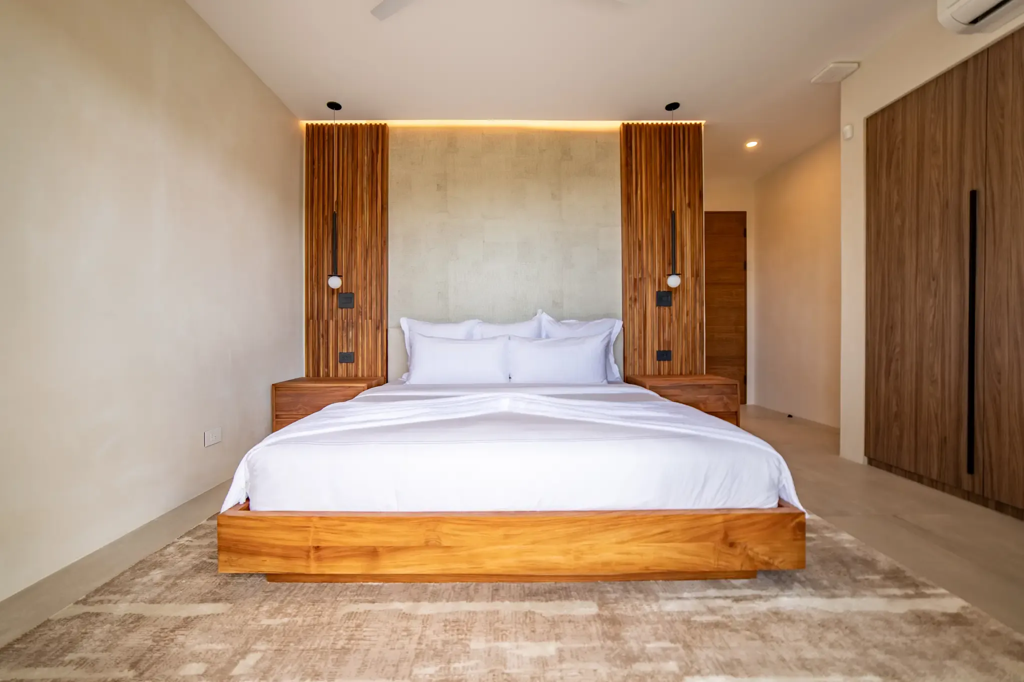 Casa Vivo villa master king bedroom, Nosara vacation rental