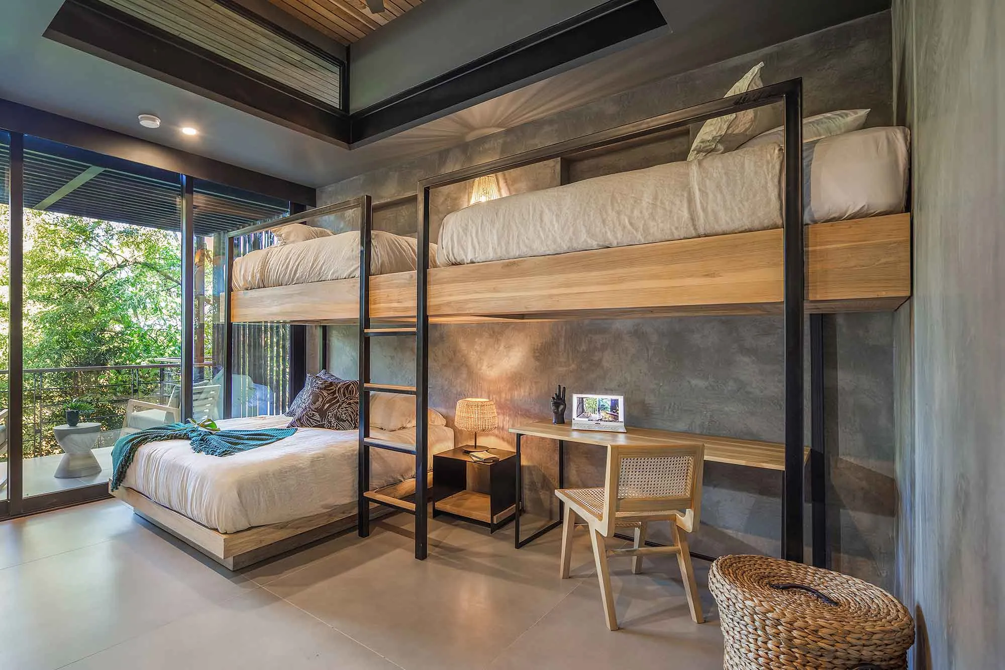 Raintree Casa bunk bedroom for families, Nosara